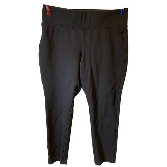 Torrid Black Capri Slim Leg High Rise Leggings Cropped Pants Size 1/1X Pull On - Picture 1 of 7